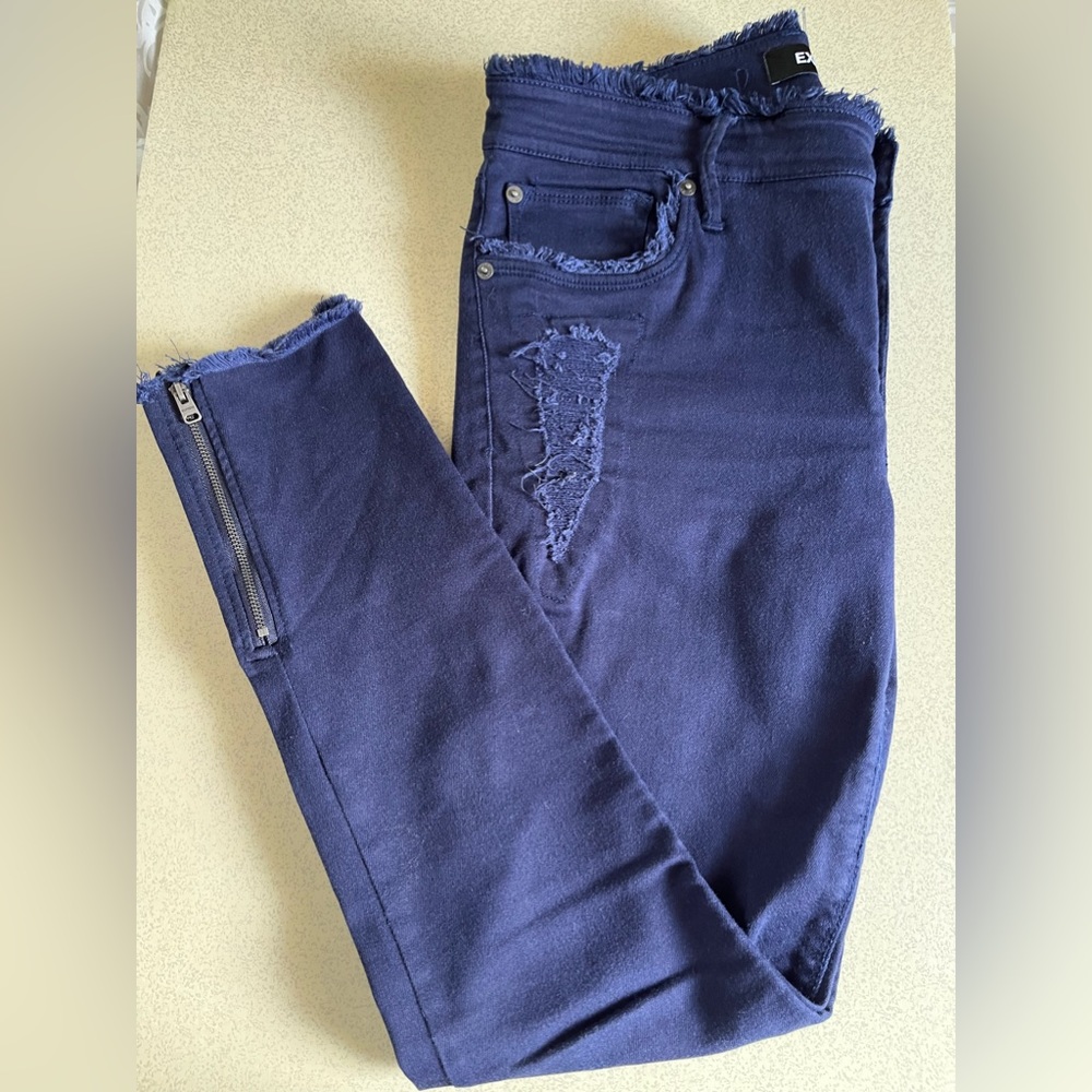 Express Jeans - Picture 3 of 9